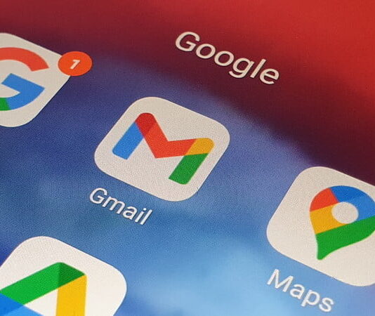 Ya se puede escribir mails de forma colaborativa a través de Google Docs